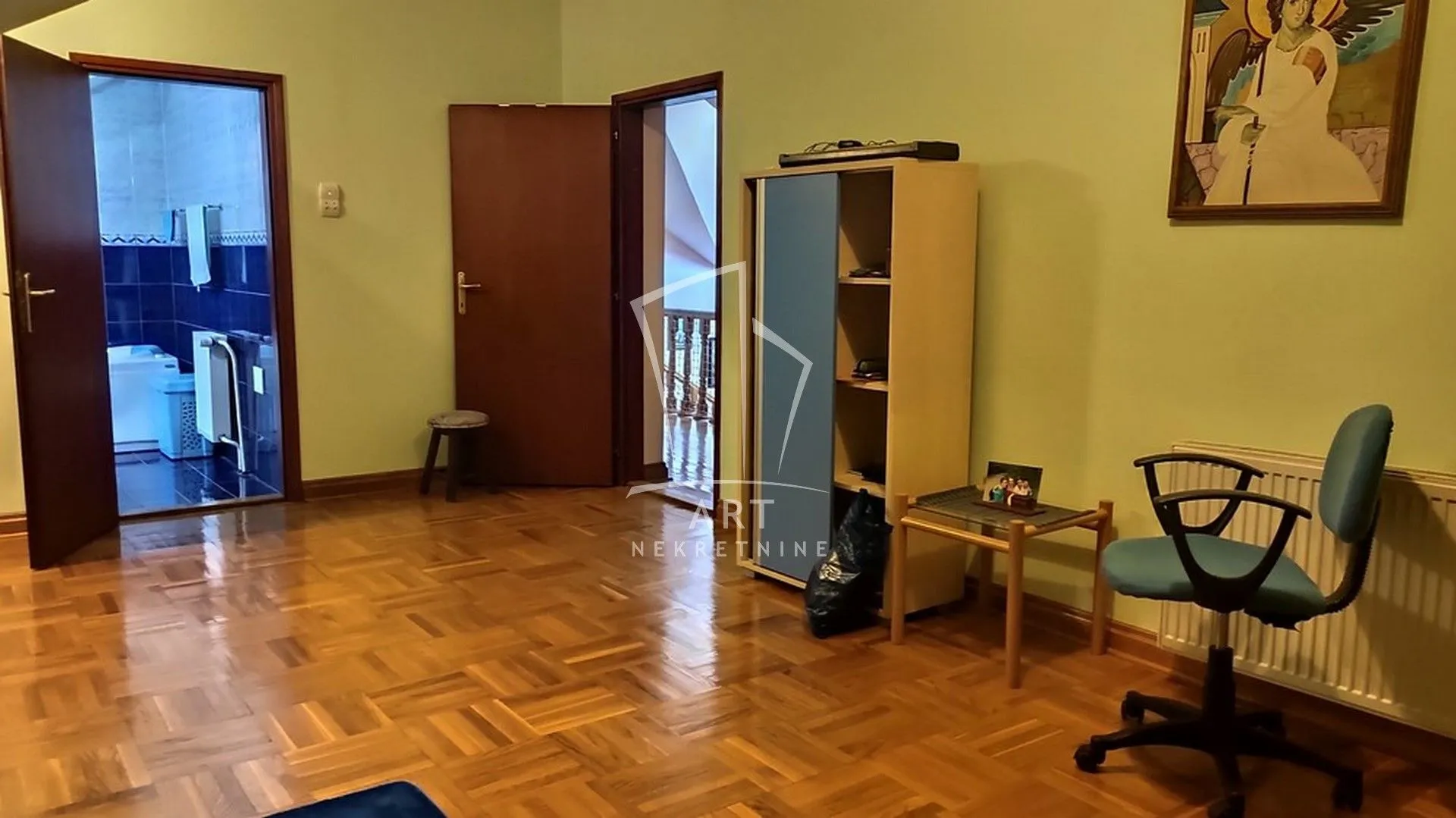 Sale, house, 221m², Jajinci, Voždovac Sve Podlokacije