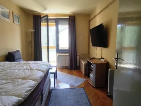 Prodaja, četvorosoban stan, 104m², Gradska Bolnica, Zvezdara Sve Podlokacije - image 9