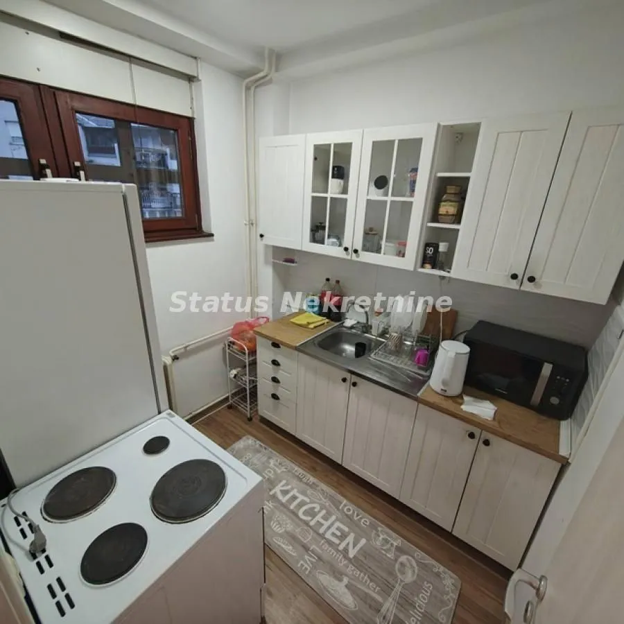 Izdavanje, dvosoban stan, 63m², Bulevar Oslobodjenja, Novi Sad Sve Podlokacije