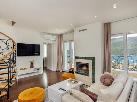 Sale, three bedroom apartment, 164m², Đenovići, Herceg Novi - image 4