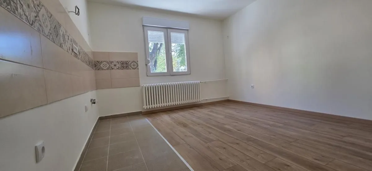Prodaja, jednosoban stan, 37m², Banatić, Novi Sad Sve Podlokacije