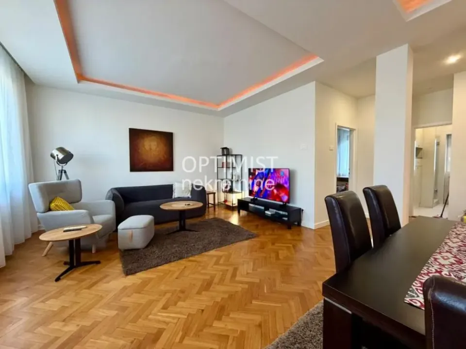 Rent, four bedroom apartment, 87m², Vračar Sve Podlokacije, Beograd