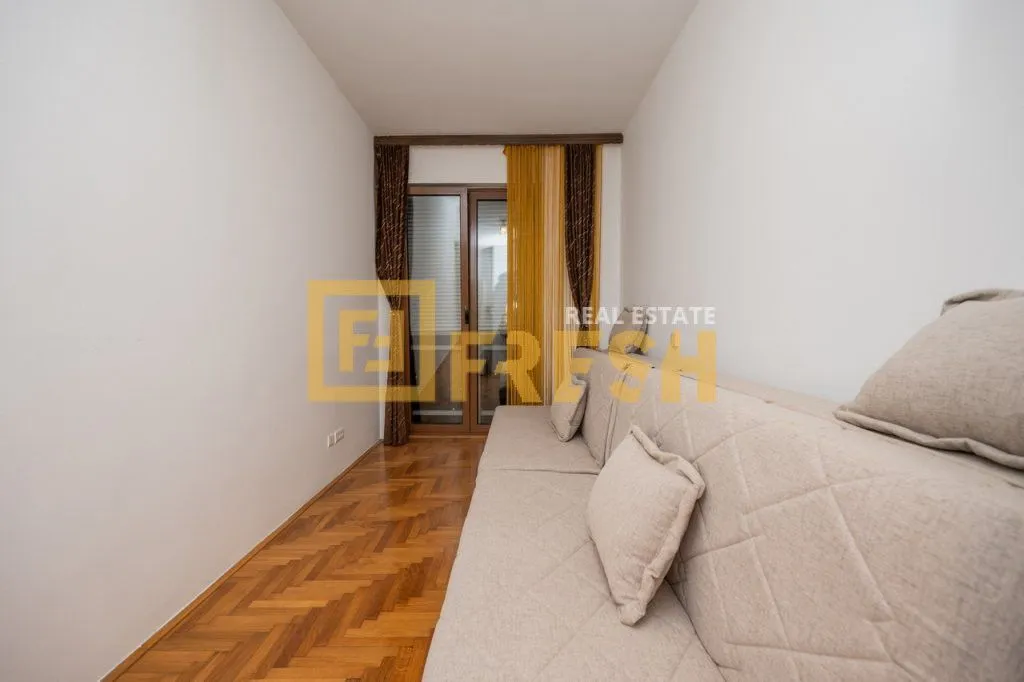 Izdavanje, jednosoban stan, 47m², Preko Morače, Podgorica