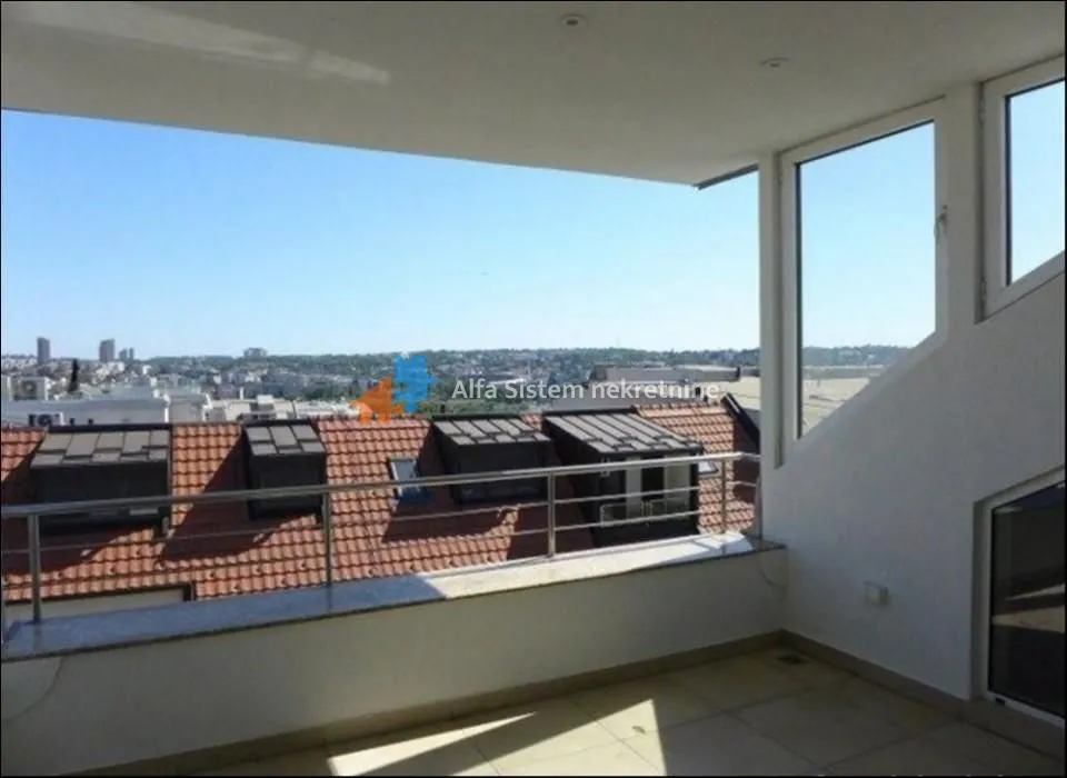 Rent, three bedroom apartment, 170m², Vračar Sve Podlokacije, Beograd