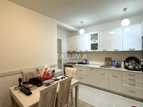 Prodaja, jednosoban stan, 53m², City Kvart, Podgorica - image 10