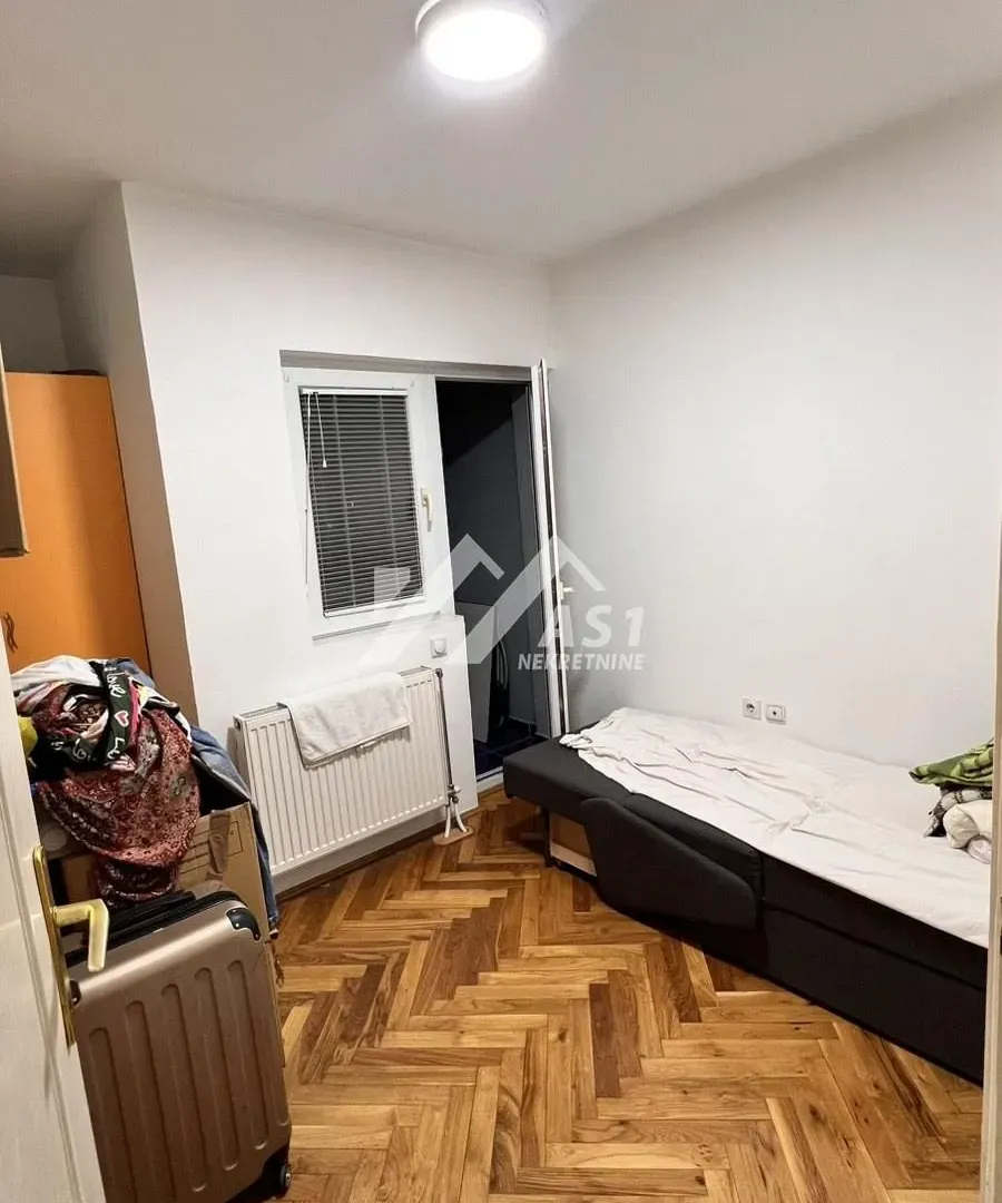 Prodaja, jednosoban stan, 33m², Bulevar Evrope, Novi Sad Sve Podlokacije