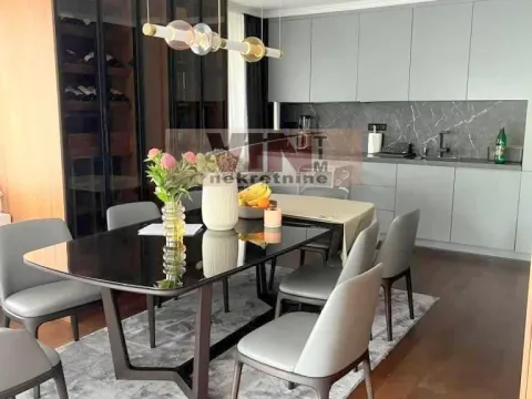 Prodaja, četvorosoban stan, 148m², Stari Grad, Beograd - image 8