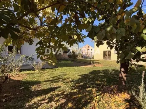 Sale, house, 167m², Sremska Kamenica, Petrovaradin - image 1