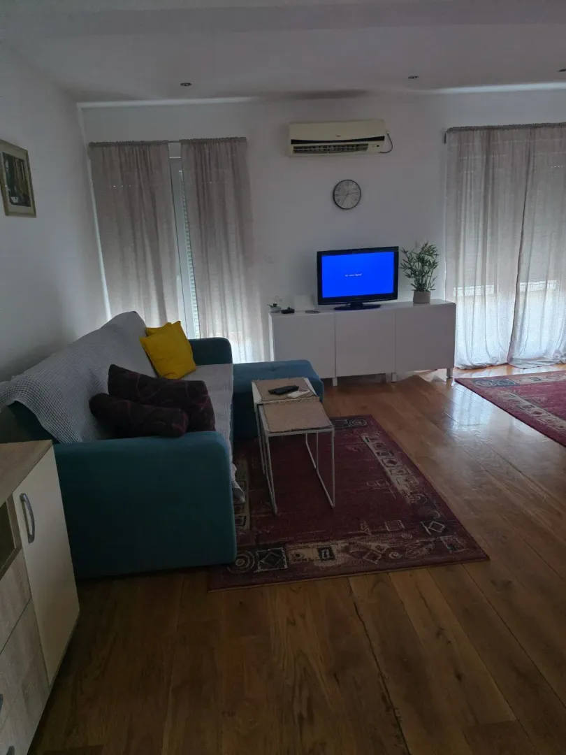 Rent, two bedroom apartment, 90m², Velji Vinogradi, Budva