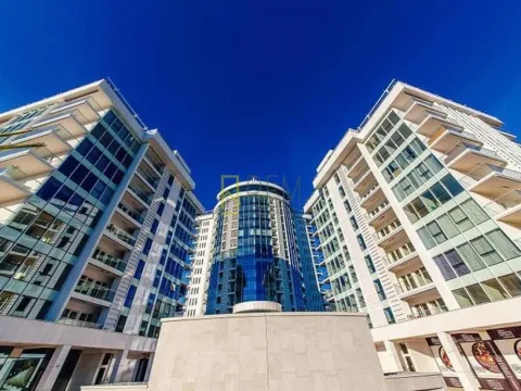 Prodaja, dvosoban stan, 77m², Budva, Crna Gora - image 1