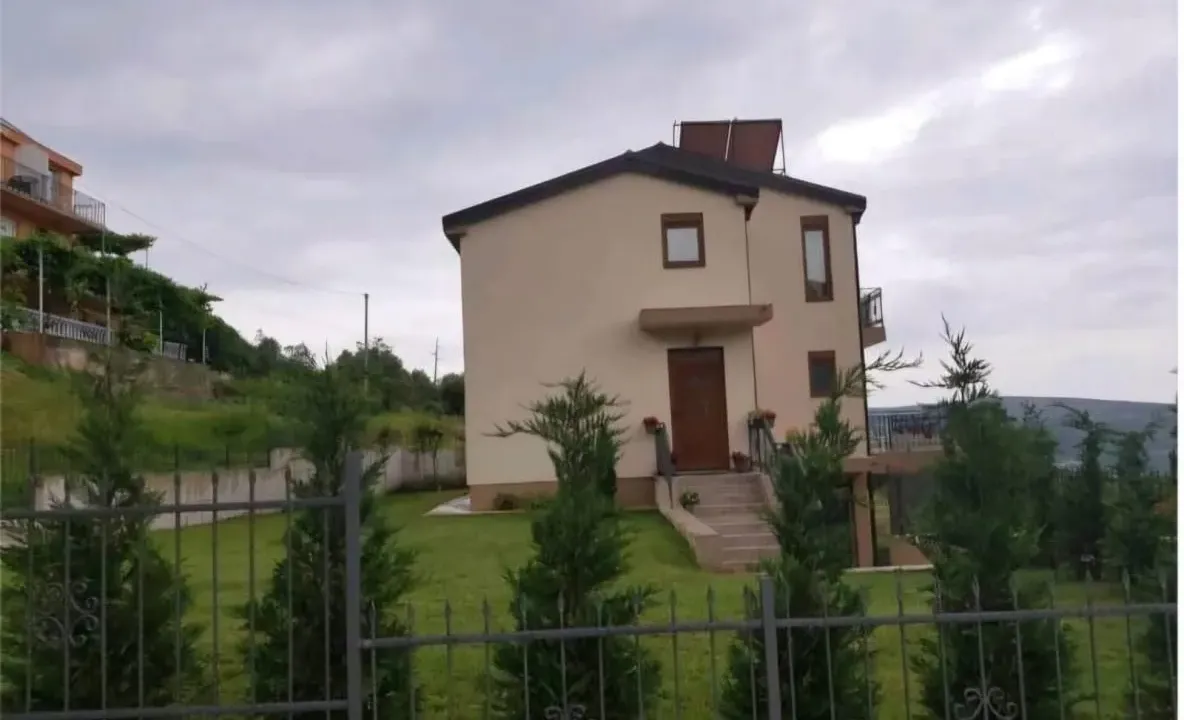 Prodaja, kuća, 96m², Kotor, Crna Gora