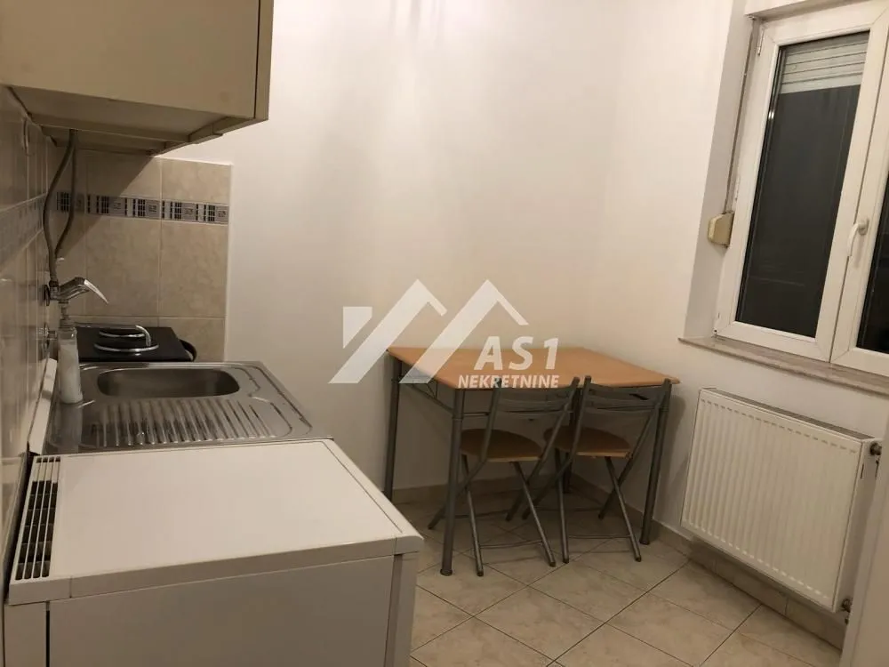 Izdavanje, jednosoban stan, 23m², Grbavica, Novi Sad Sve Podlokacije