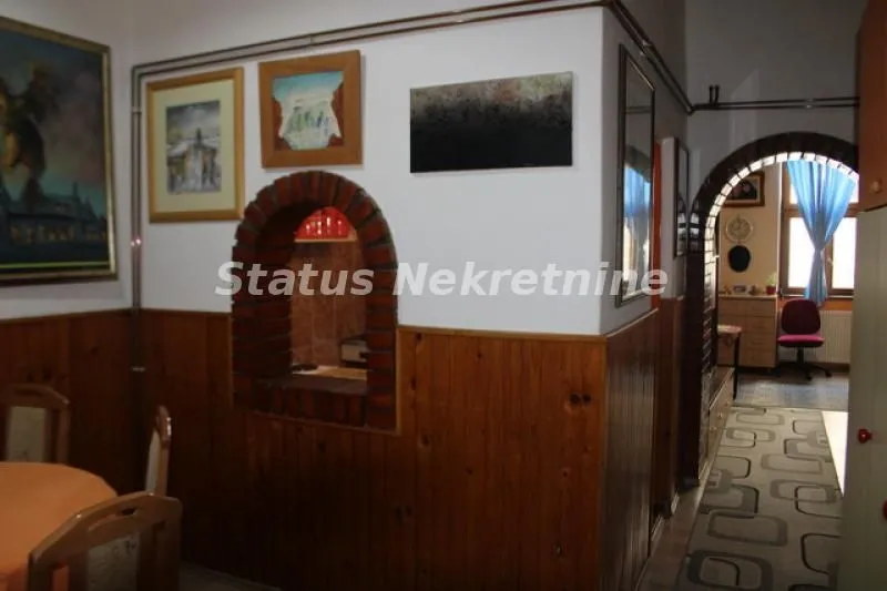 Prodaja, trosoban stan, 81m², Petrovaradin, Novi Sad