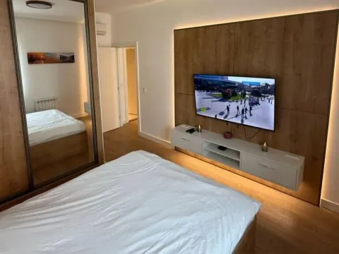 Izdavanje, trosoban stan, 78m², Beograd Na Vodi, Beograd - image 9