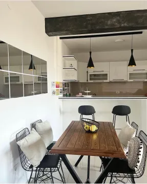 Moderna kuhinja sa trpezarijom i ugradnim elementima. - image 3