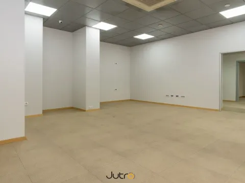 Izdavanje, poslovni prostor, 120m², Podgorica, Crna Gora - image 14