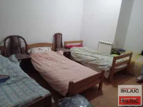 Izdavanje, kuća, 15m², Sajlovo, Novi Sad Sve Podlokacije - image 2