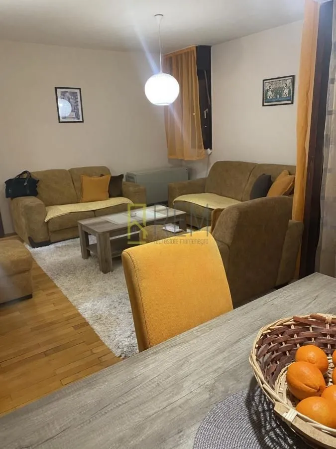 Rent, one bedroom apartment, 42m², Blok 5, Podgorica