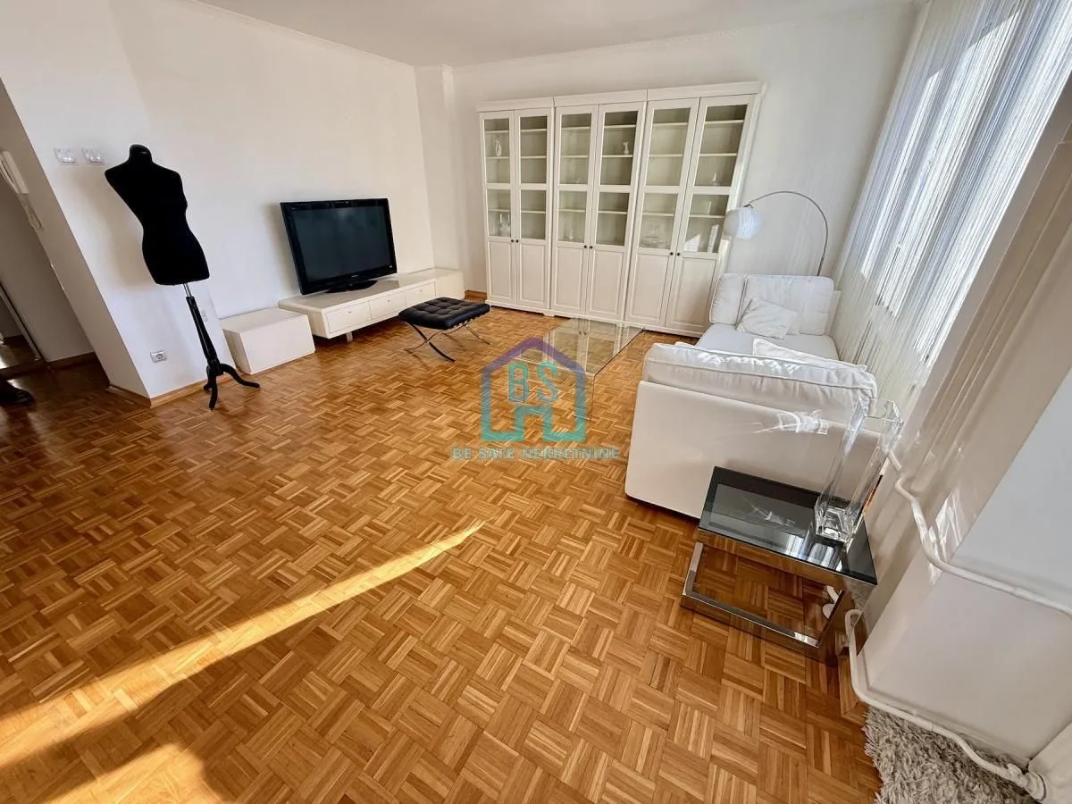 Prodaja, dvosoban stan, 60m², Bulevar Oslobodjenja, Novi Sad Sve Podlokacije