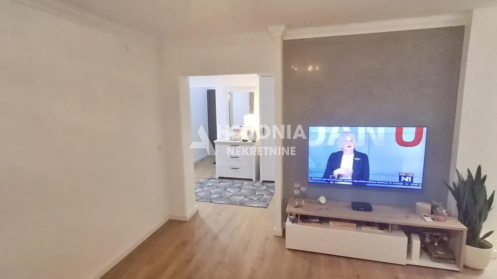 Prodaja, dvosoban stan, 60m², Galenika, Beograd