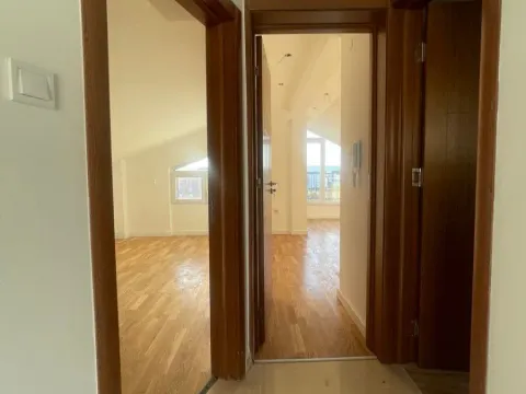 Prodaja, jednosoban stan, 42m², Ljubović, Podgorica - image 4