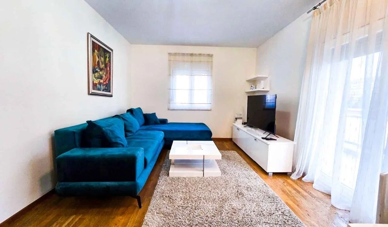 Izdavanje, dvosoban stan, 68m², City Kvart, Podgorica