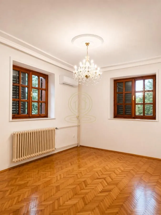 Izdavanje, četvorosoban stan, 120m², Bulbulder, Zvezdara Sve Podlokacije