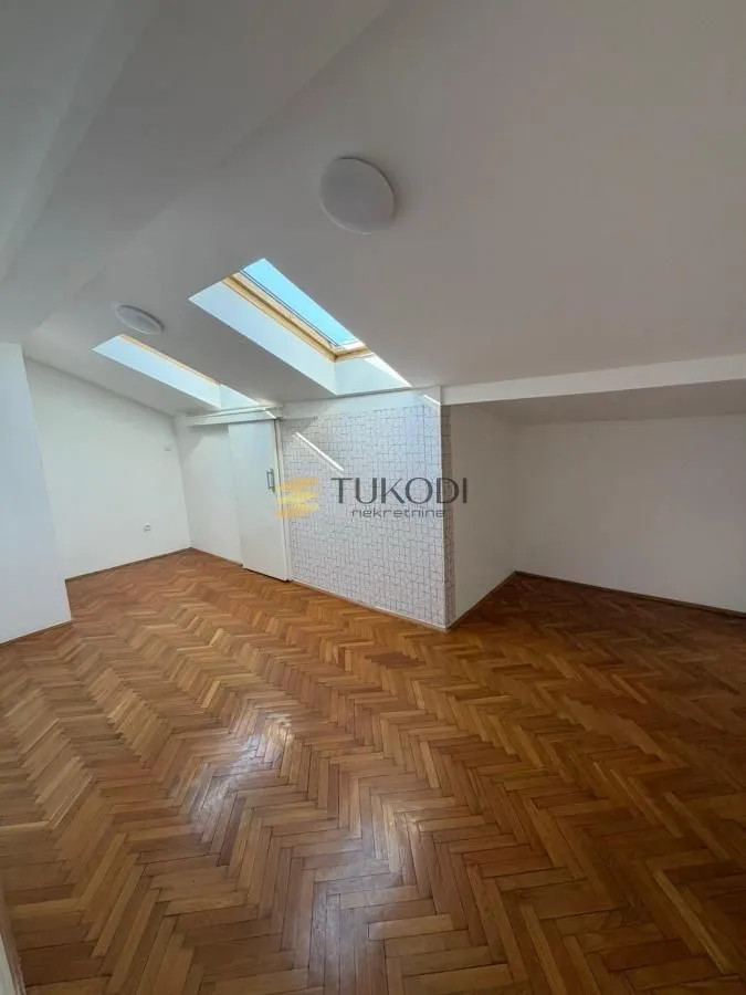 Sale, four bedroom apartment, 120m², Stari grad, Novi Sad
