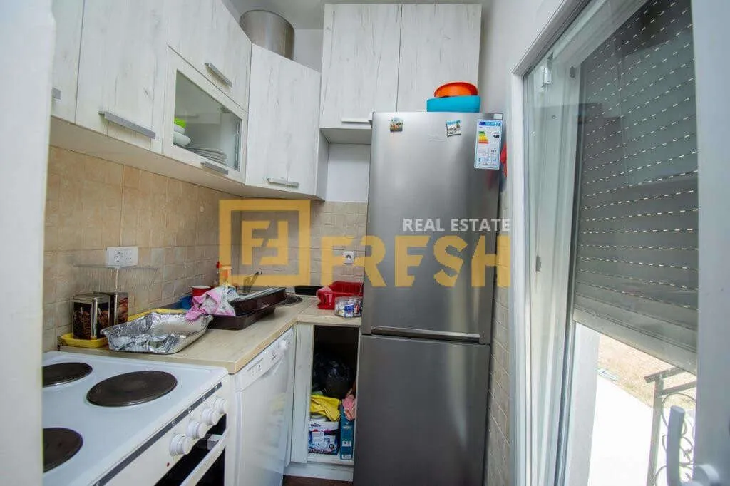 Prodaja, kuća, 220m², Ostalo, Podgorica