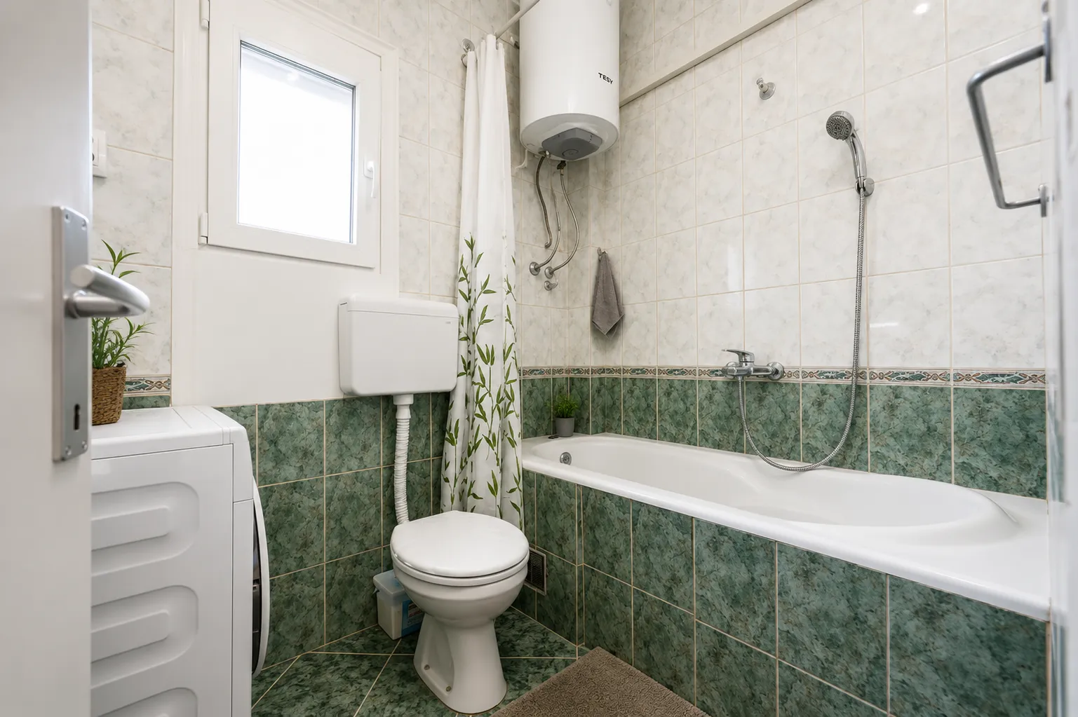 Rent, three bedroom apartment, 100m², Dalmatinska ulica, Podgorica