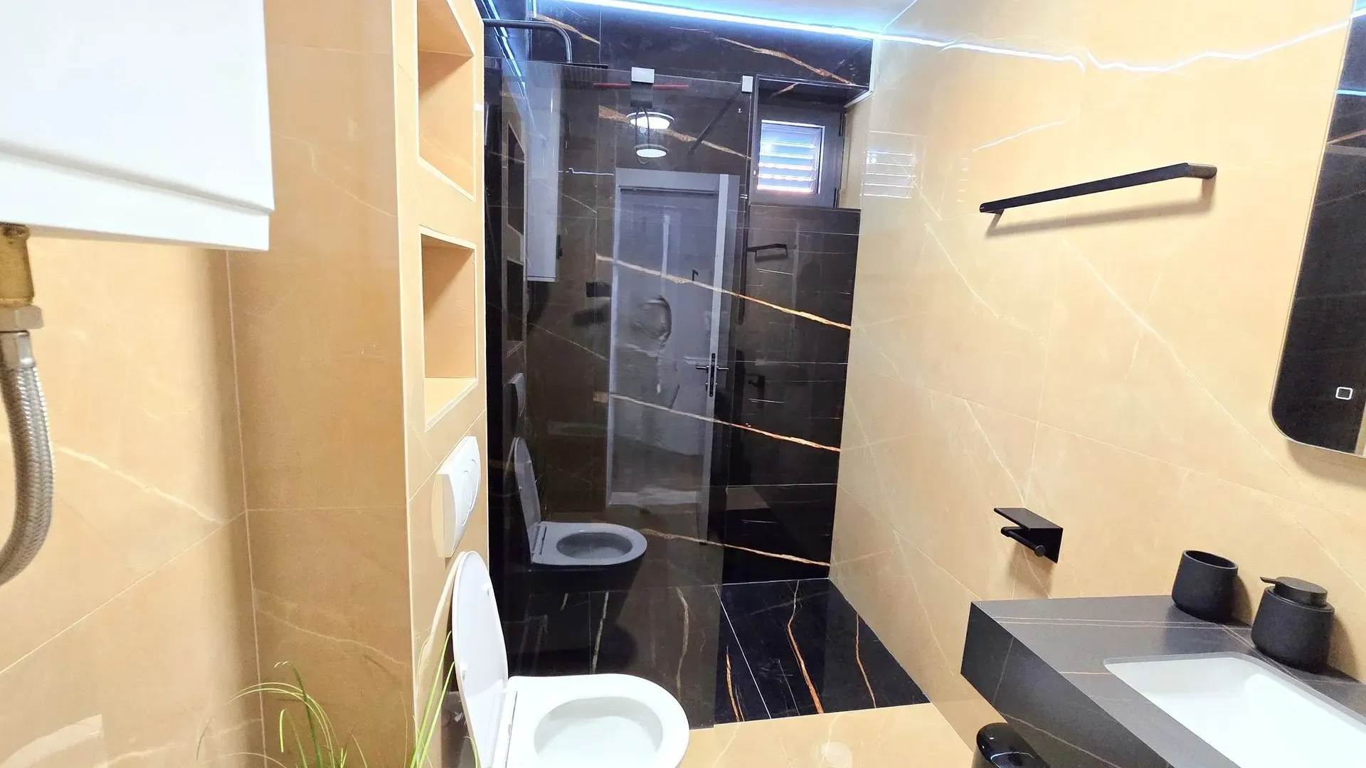 Prodaja, ugostiteljski objekat, 440m², Budva, Crna Gora