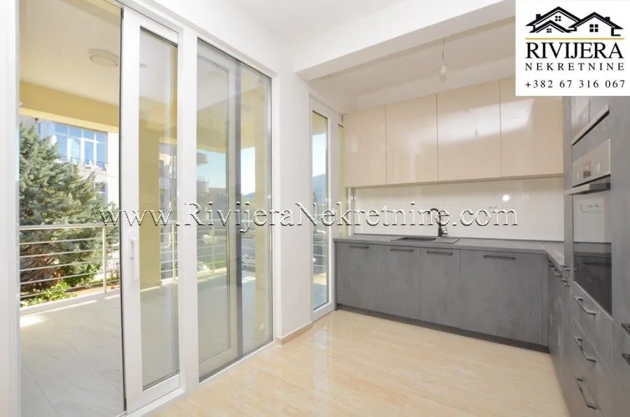 Prodaja, dvosoban stan, 73m², Đenovići, Herceg Novi