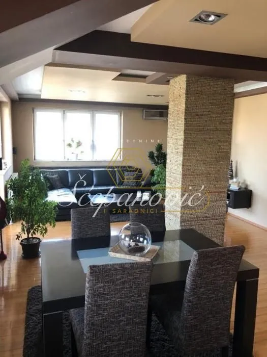 Prodaja, trosoban stan, 113m², Nova Detelinara, Novi Sad Sve Podlokacije