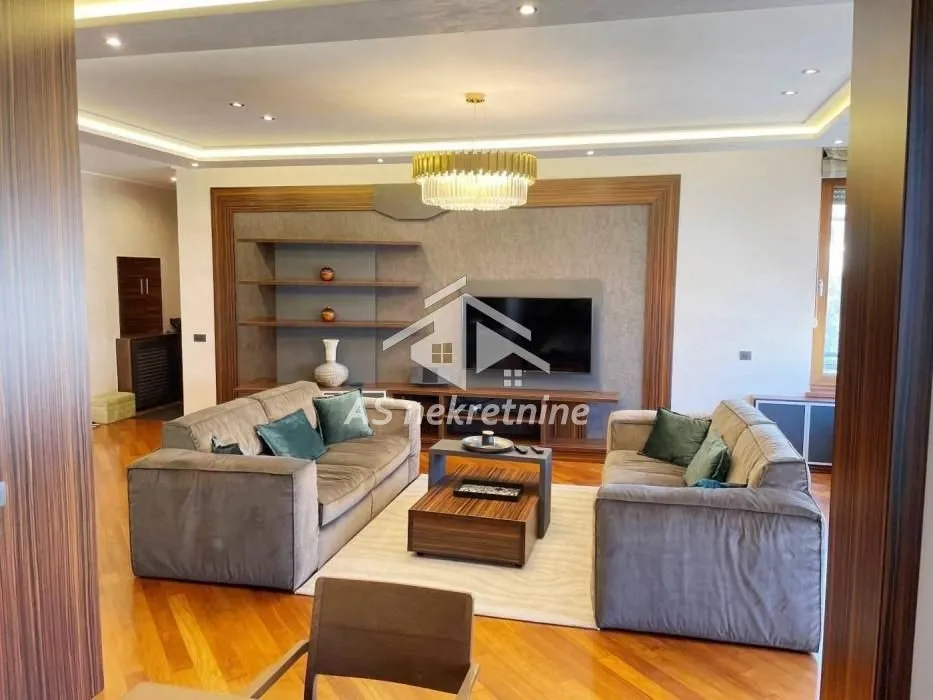Rent, four bedroom apartment, 118m², Vračar Hram, Vračar Sve Podlokacije