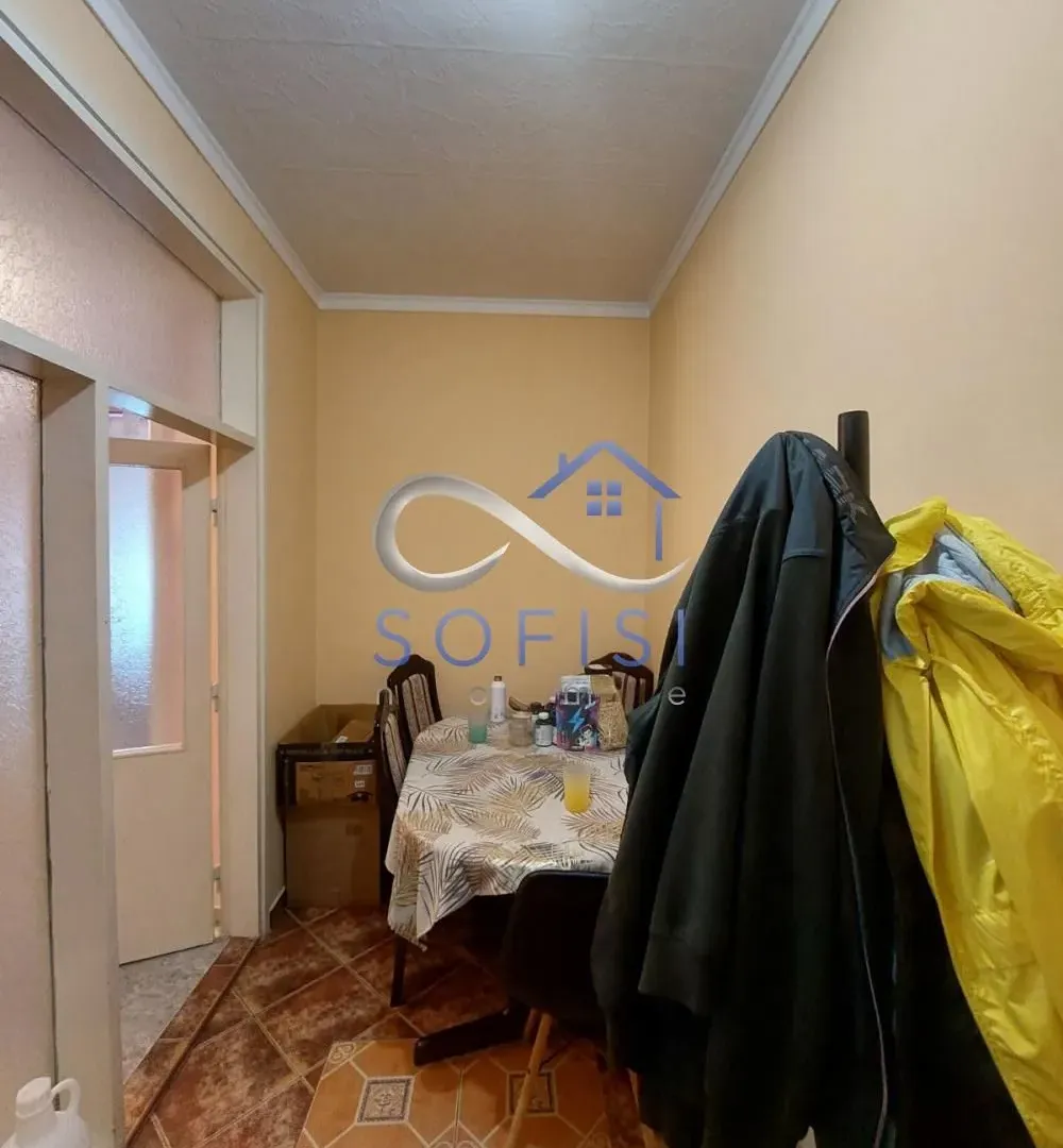 Prodaja, dvosoban stan, 43m², Centar, Novi Sad