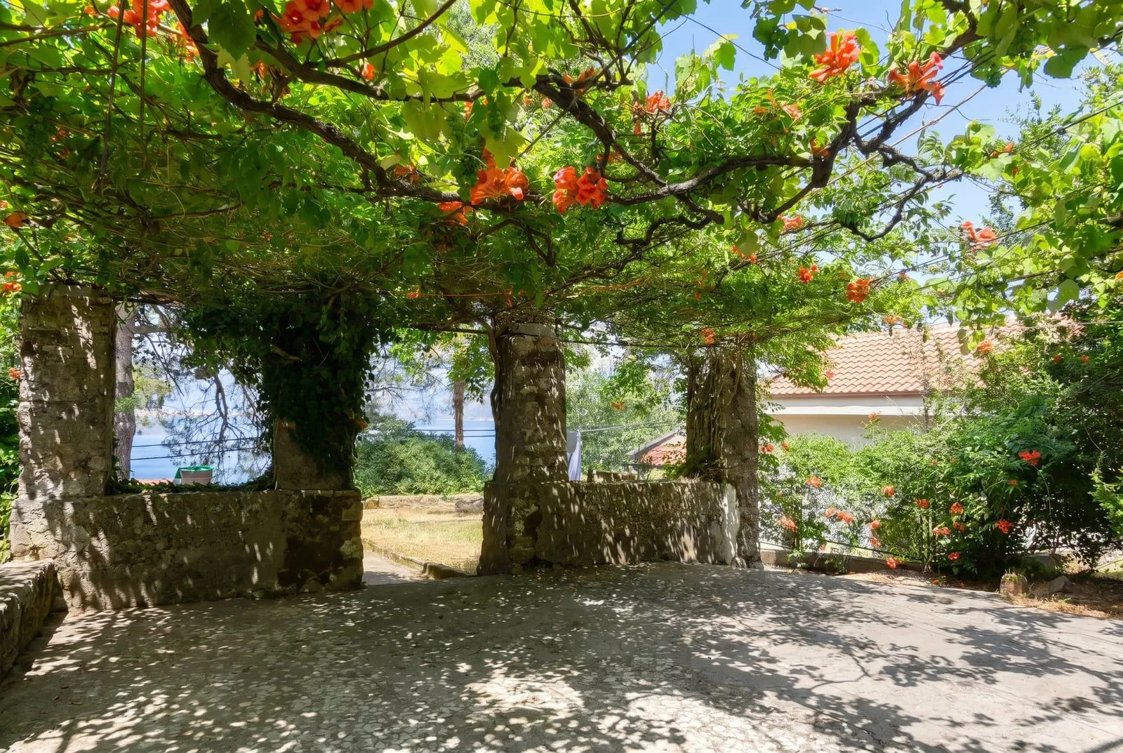 Prodaja, plac, 900m², Dobrota, Kotor