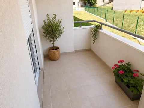 Prodaja, jednosoban stan, 49m², Donja Gorica, Podgorica - image 7