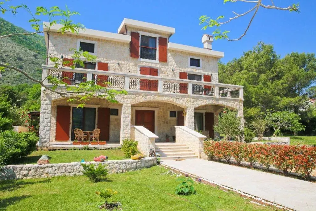 Prodaja, kuća, 497m², Kotor, Crna Gora