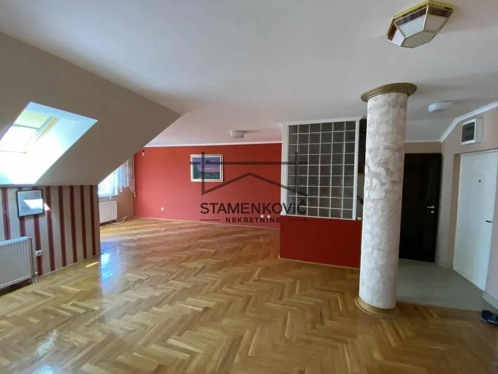 Prodaja, trosoban stan, 100m², Sajam, Novi Sad Sve Podlokacije