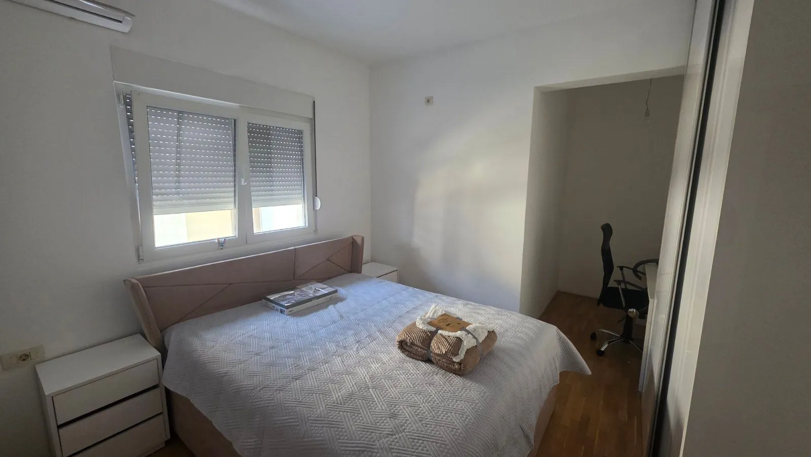Izdavanje, četvorosoban stan, 74m², Blok 9, Podgorica