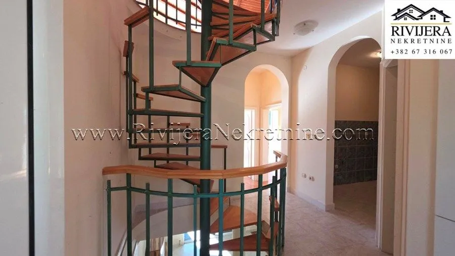 Prodaja, kuća, 270m², Topla, Herceg Novi