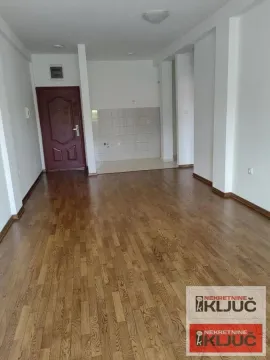 Prodaja, dvosoban stan, 50m², Centar, Novi Sad - image 3