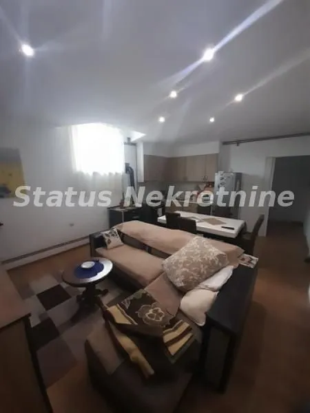 Prodaja, kuća, 200m², Futog, Novi Sad Sve Podlokacije