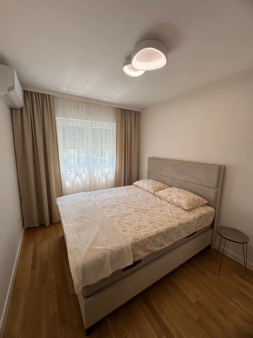 Izdavanje, jednosoban stan, 41m², Pobrežje, Podgorica