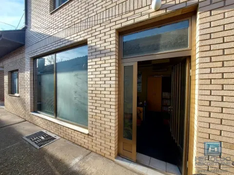 Izdavanje, poslovni prostor, 50m², Centar, Jagodina - image 5