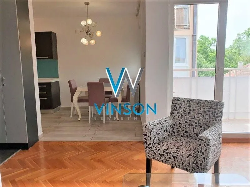 Izdavanje, dvosoban stan, 57m², Bulevar Oslobodjenja, Novi Sad Sve Podlokacije