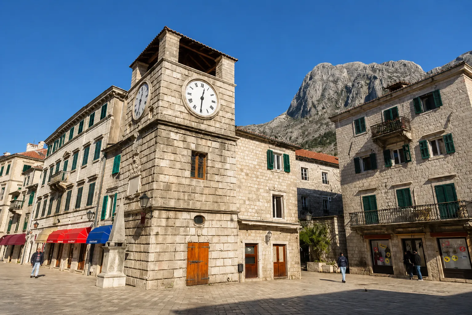 Rent, office space, 55m², Stari Grad Kotor, Kotor