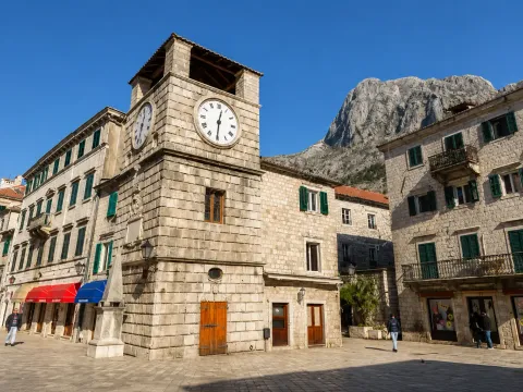 Rent, office space, 55m², Stari Grad Kotor, Kotor - image 1