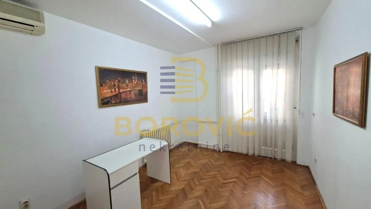 Rent, three bedroom apartment, 54m², Stari Grad, Beograd