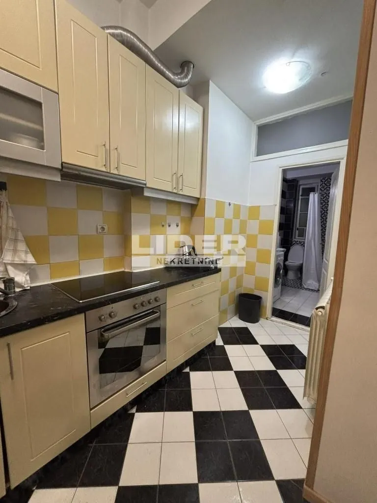 Rent, two bedroom apartment, 55m², Stari Grad, Beograd